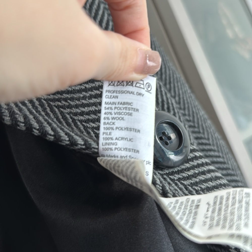 M&S women wool jacket with faux fur collar - Picture 4 of 6